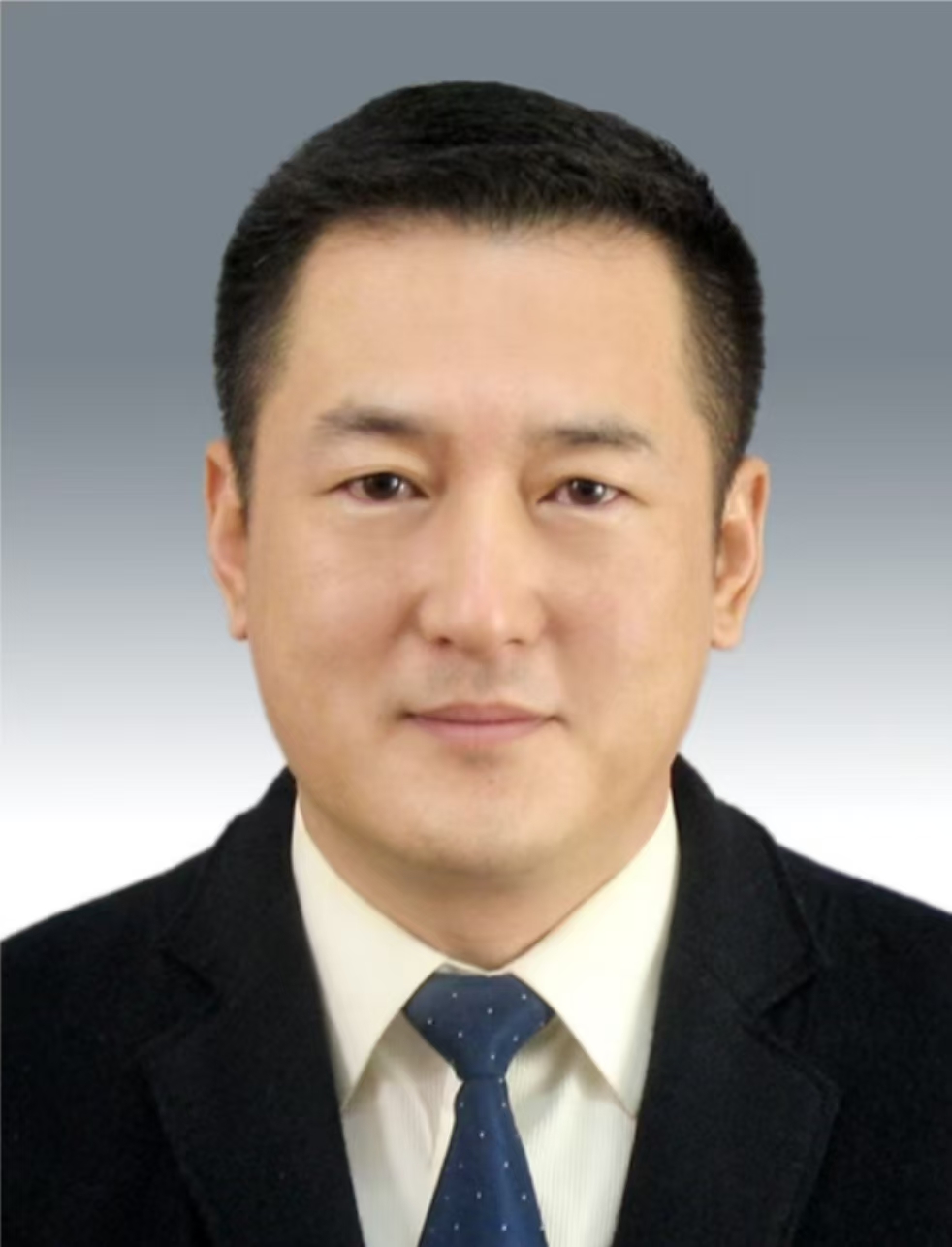 王军 副局长、党组成员